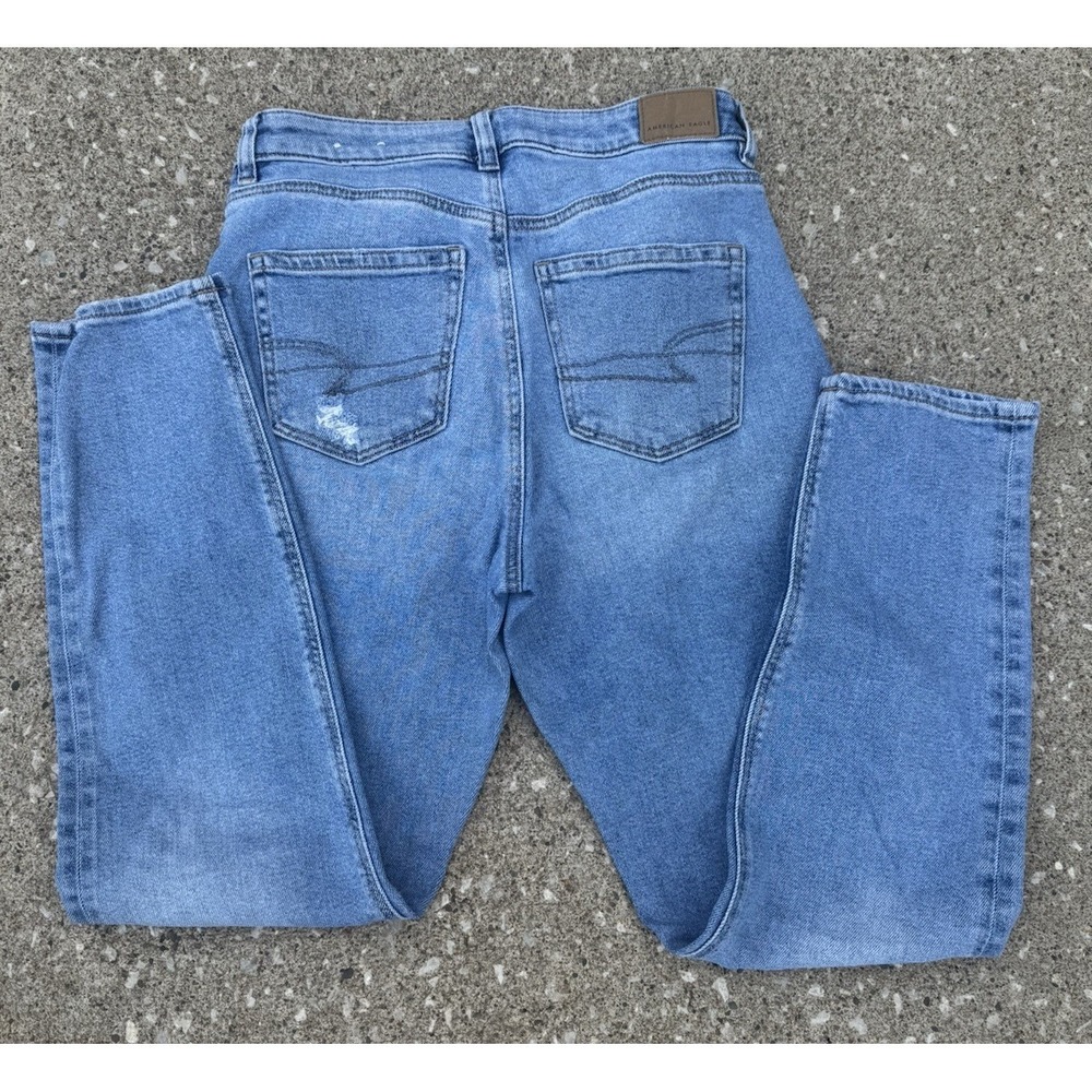 American Eagle Mom Straight Distressed Jeans Medium Wash Stretch Size 4 Regular